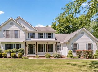 8455 Pettibone Rd, Chagrin Falls, OH 44023