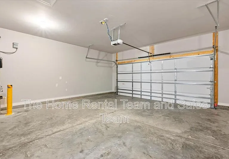 142 Bottlebrush Dr — Photo 41