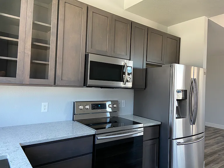902 Blondel St #103 — Photo 2