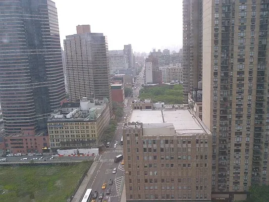 Rented by City Connections Realty | media 19