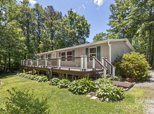 20 Howell Rd, Brevard, NC 28712