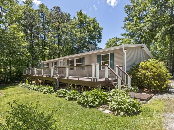 20 Howell Rd, Brevard, NC 28712