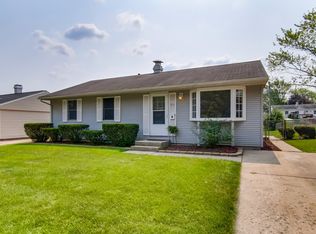 371 E Lincoln Ave, Glendale Heights, IL 60139