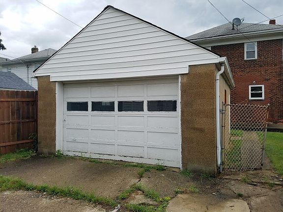 4th image of 639 Oakmont Ave