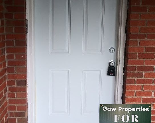 2nd image of 4027 Westlawn Dr #B