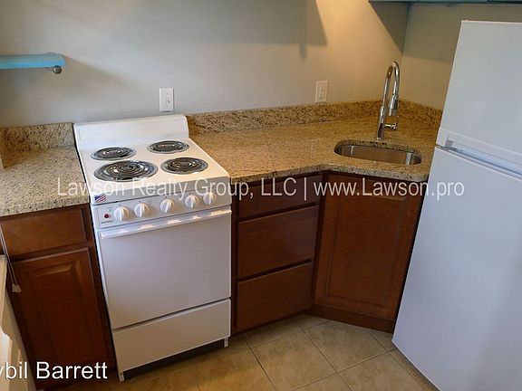 5th image of 601 Janette Ave SW APT 6