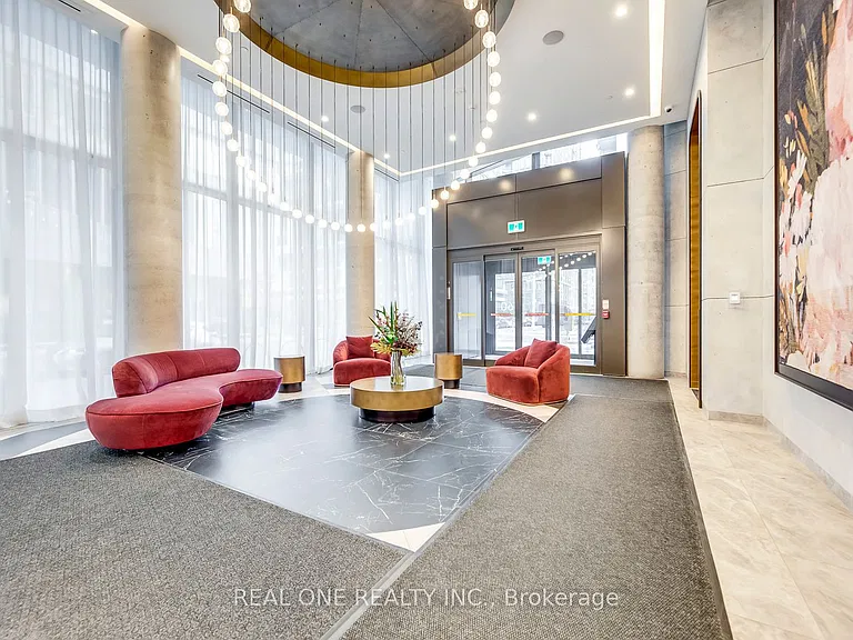 60 Shuter St #303 — Photo 3