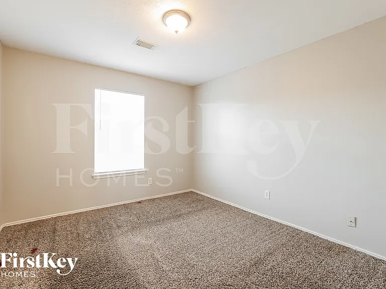 7507 Kennemer Dr — Photo 13