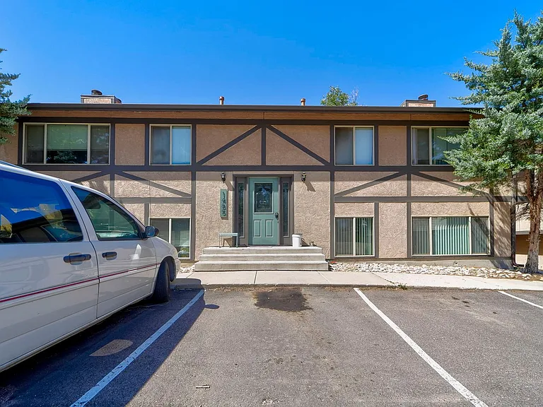 1455 Manitou Blvd — Photo 2