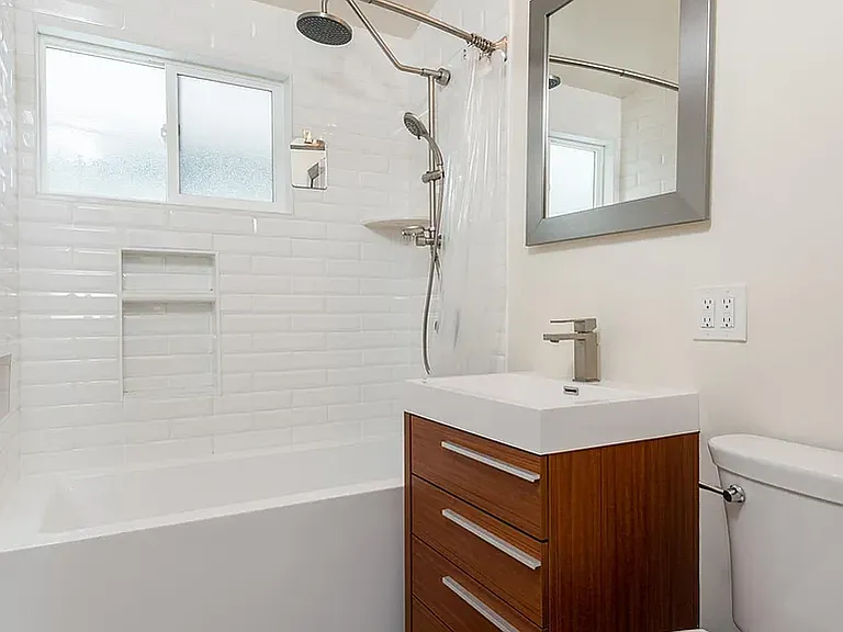 4040 Grand View Blvd #15 — Photo 13