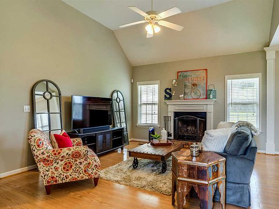 5th image of 2794 Iroquois Dr