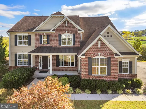 107 Lacosta Ct, Winchester, VA 22602