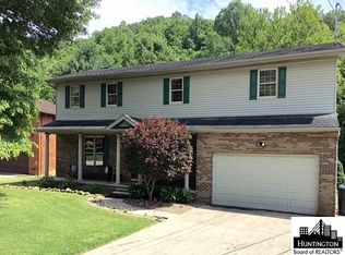 5231 Mays Branch Rd, Lavalette, WV 25535