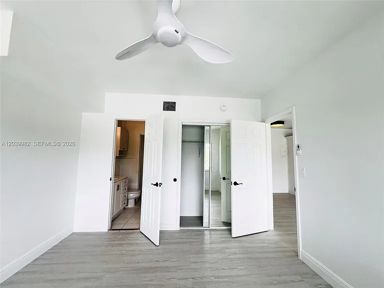 2033 Calais Dr #10 — Photo 13