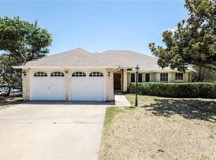 10211 Holly Grove Dr, Fort Worth, TX 76108