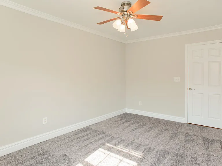 1772 Grande View Ave — Photo 35