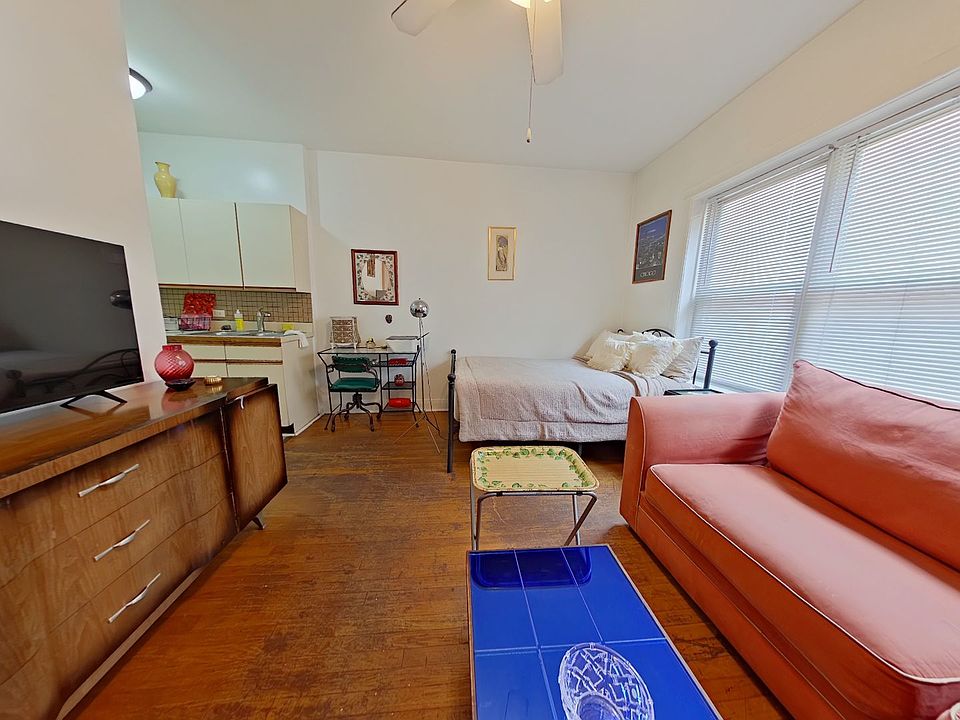 1st image of 4649 N Malden St #4653-2E