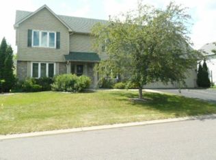 14087 Friday Ln, Apple Valley, MN 55124