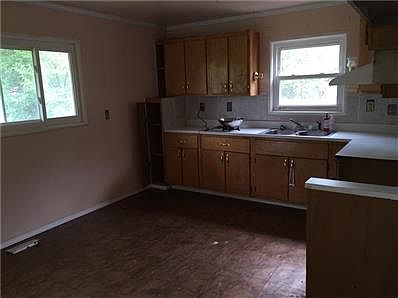 4th image of 3437 N Brentwood Ave