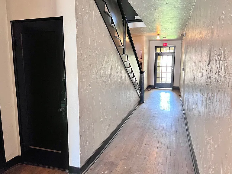 342 W Willetta St #1 — Photo 29