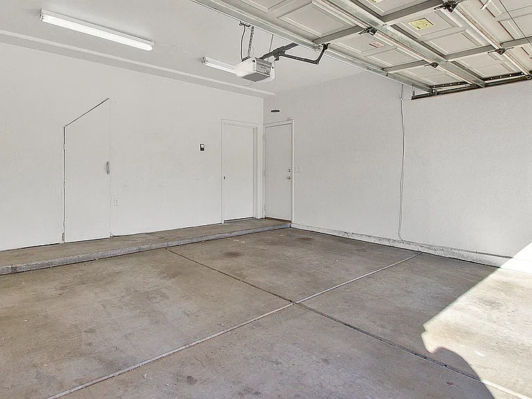 4670 W Binner Dr — Photo 25