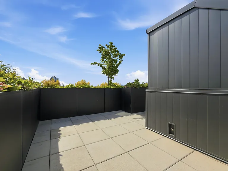 2511 Carolina St — Photo 122