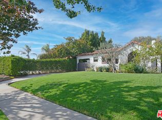 1657 S Point View St, Los Angeles, CA 90035