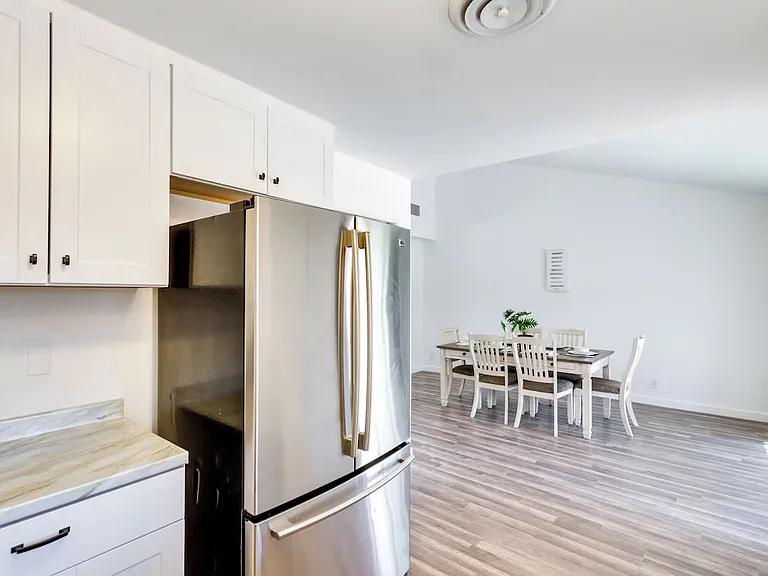624 Randall St — Photo 10