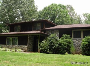 36 Bluff Cove Rd, Weaverville, NC 28787