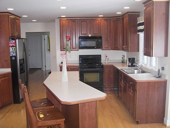 2nd image of 1238 Thistleberry Ln