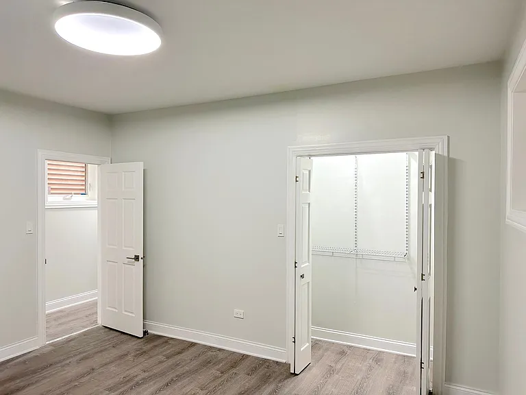 2150 W Potomac Ave #1 — Photo 32