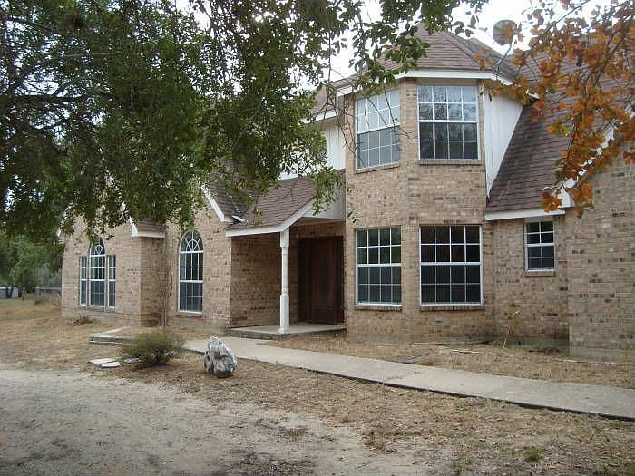 1st image of 129 Live Oak
