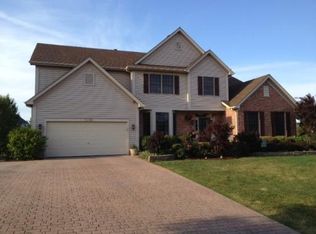 5510 Hunters Ridge Ct, Hoffman Estates, IL 60192