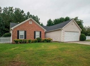 5760 River Ridge Ln, Buford, GA 30518