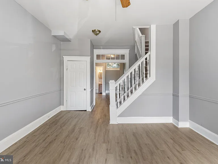1711 Ashburton St — Photo 5
