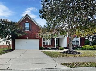 28 Ginger Gold Dr, Simpsonville, SC 29681