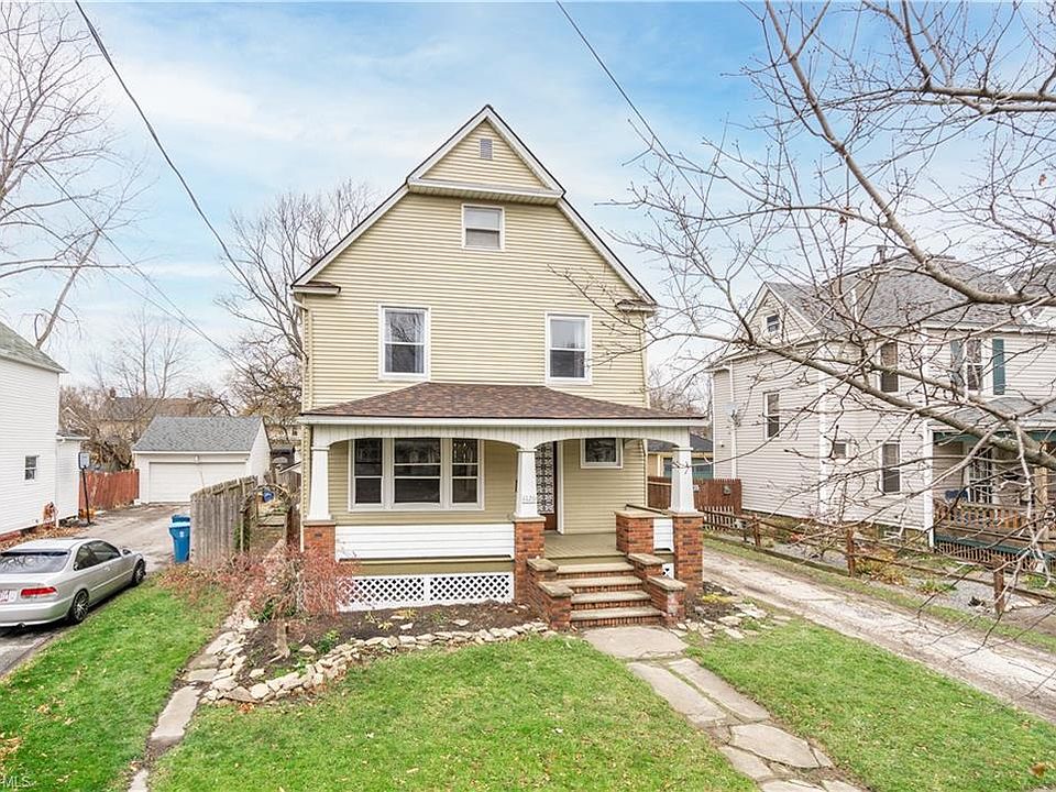 1st image of 1126 W 9th St