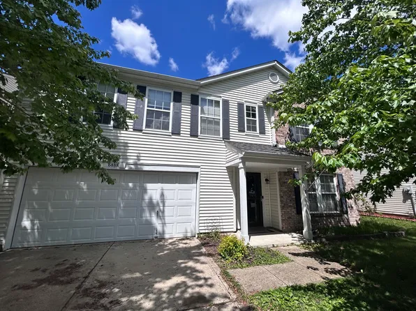 6888 Woodland Heights Dr, Avon, IN 46123