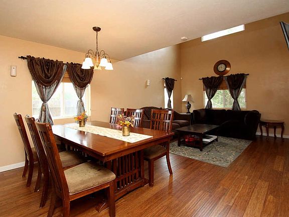 4th image of 6287 E Braly Ave