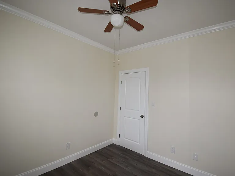 Los Robles Apartments — Photo 28