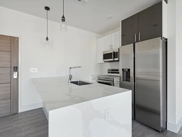 1221 E Fletcher St #208A — Photo 1