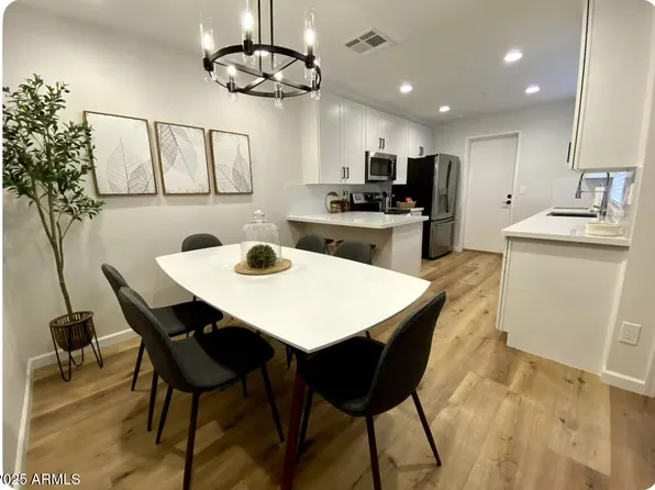 1633 E LAKESIDE Drive #38, Gilbert, AZ 85234