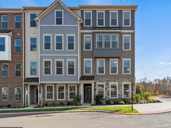 1108B Dabney Dr, Manassas Park, VA 20111