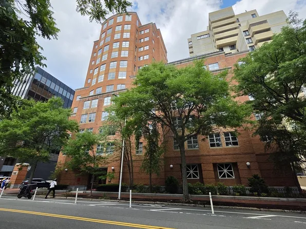 931 Massachusetts Ave APT 303, Cambridge, MA 02139