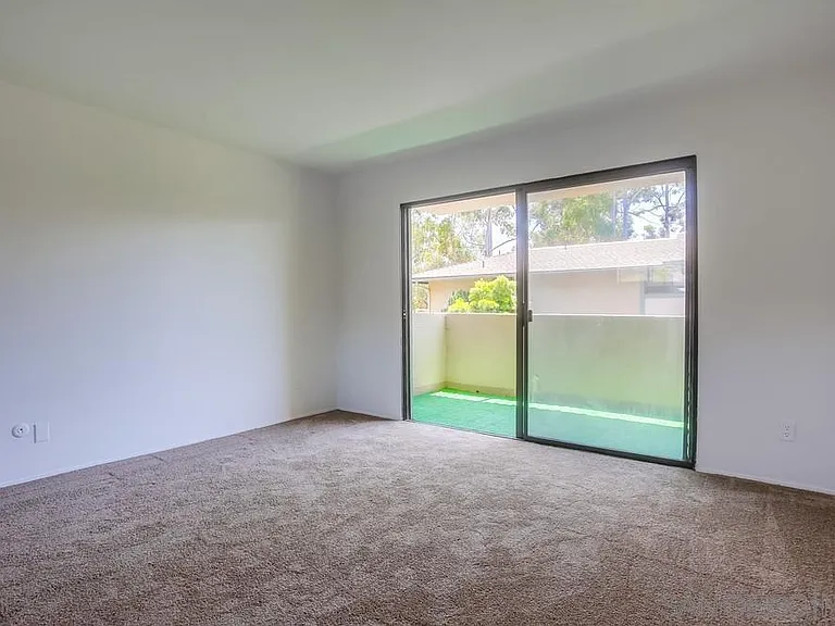 4651 Pico St #111 — Photo 5
