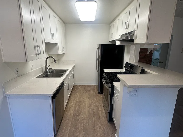 11045 Fruitland Dr #207 — Photo 9