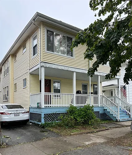 301 Atlantic St #2F Photo 1