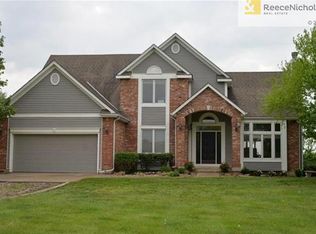 21270 Country Place Ln, Bucyrus, KS 66013