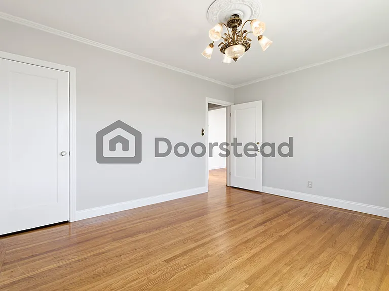 101 Monterey Blvd — Photo 23