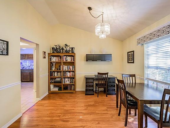 5th image of 4914 Ivy Glen Pl